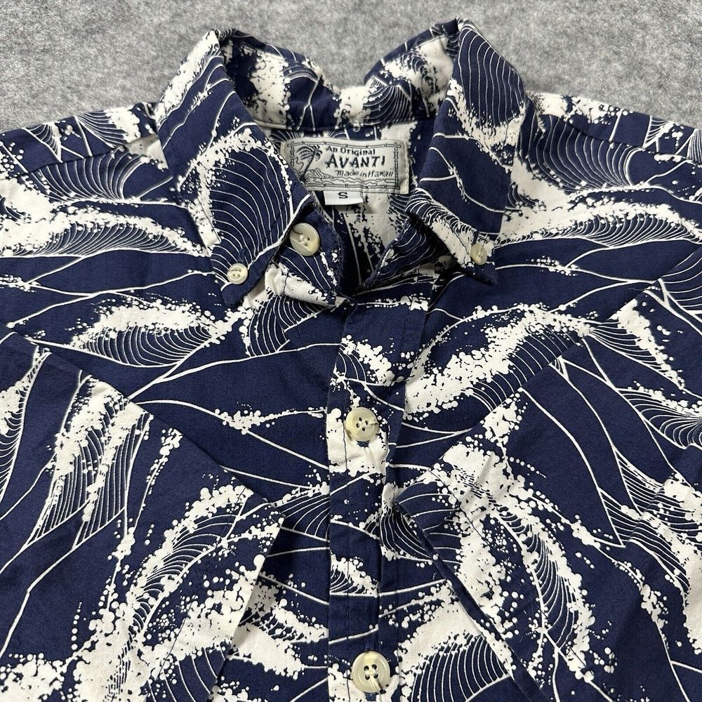 VINTAGE Avanti Hawaiian Shirt Mens Small‎ Blue Big Wave AOP Short Sleeve